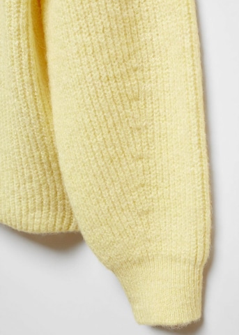 MANGO Sweater 'Grogui' in Yellow