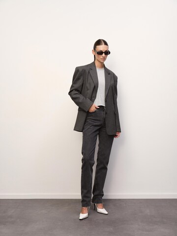 RÆRE by Lorena Rae Regular Jeans 'Falda' in Grijs