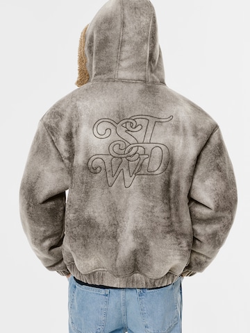 Veste mi-saison 'STWD' Pull&Bear en gris : devant