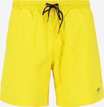 Shorts de bain ALPHA INDUSTRIES en jaune : devant