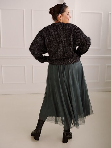 Guido Maria Kretschmer Curvy Sweater 'Victoria ' in Black