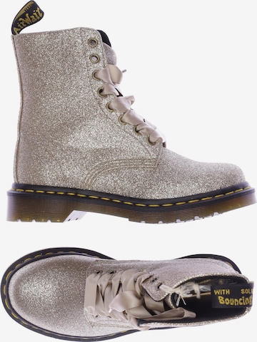 Dr. Martens Dress Boots in 36 in Gold: front