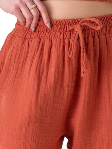WENOR Tapered Broek 'TANORA' in Rood