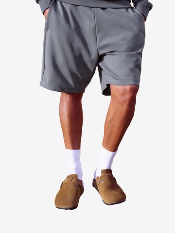 Next Loose fit Trousers in Grey: front