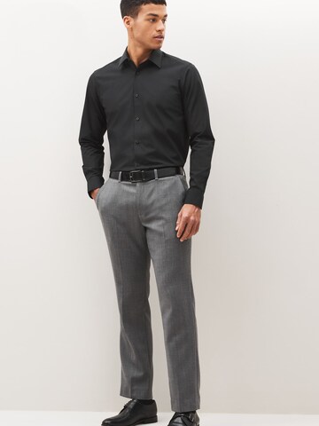 Next - Ajuste regular Camisa en negro