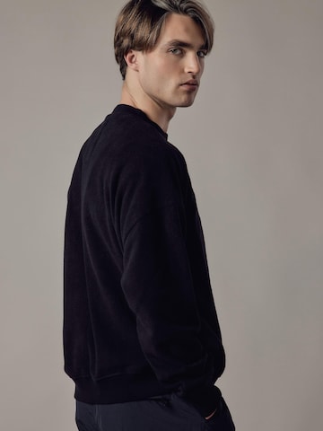 Felpa 'Pile Girocollo' di OWN Off With Nature in nero