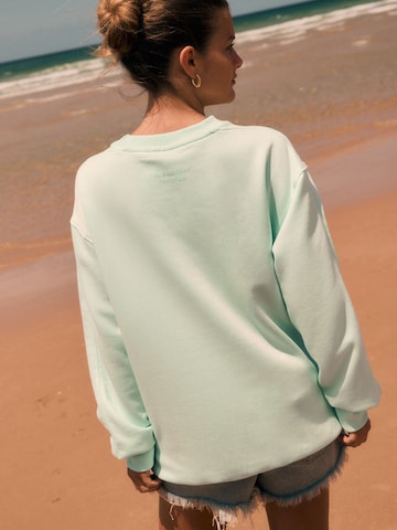 Next Sweatshirt 'Essentials' in Grün