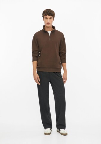 s.Oliver Sweatshirt in Brown
