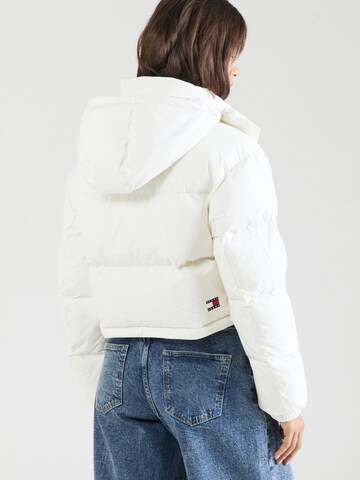 Tommy Jeans Jacke 'ALASKA' in Weiß