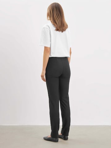 LAURIE Regular Trousers 'Betty' in Black