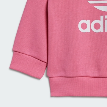 ADIDAS ORIGINALS Regular Tracksuit in Pink