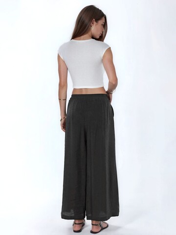 Wide leg Pantaloni di Hiccup in nero