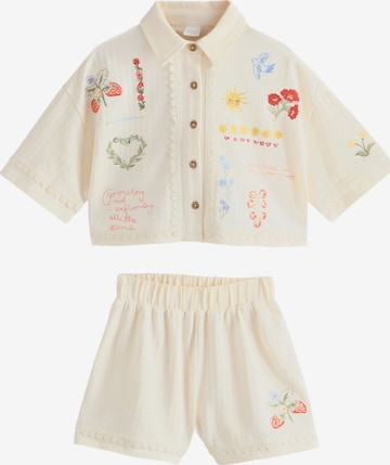 Next Set: Bluse und Shorts in Beige: Vorderseite