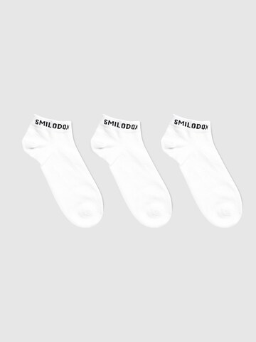 Chaussettes ' 3er Sneaker Socks ' Smilodox en blanc