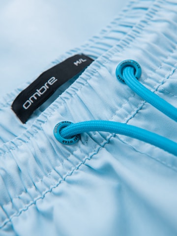 regular Pantaloni sportivi di Ombre in blu