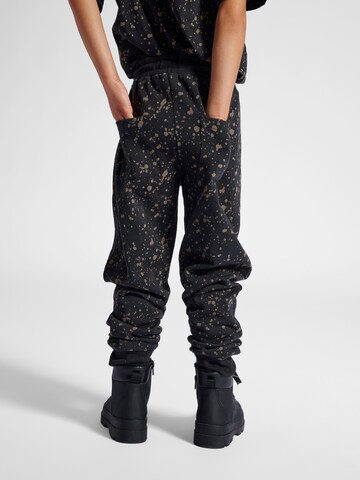 Tapered Pantaloni 'Jazzy' de la SOMETIME SOON pe negru