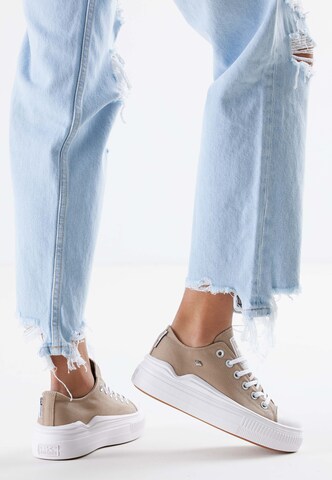 BRITISH KNIGHTS Sneakers laag 'Kaya Flow' in Bruin