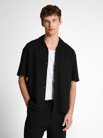TOM TAILOR DENIM Comfort fit Button Up Shirt in Black: front