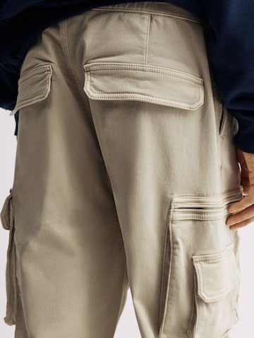 Pull&Bear Ozke Kargo hlače | bež barva