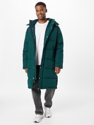 LEVI'S ® Χειμερινό παλτό 'Excelsior Down Parka' σε πράσινο