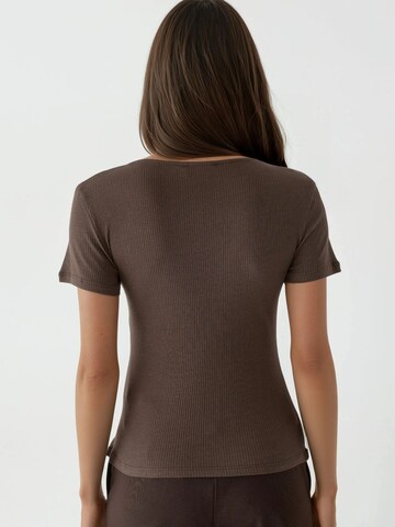 Busem Blouse in Bruin