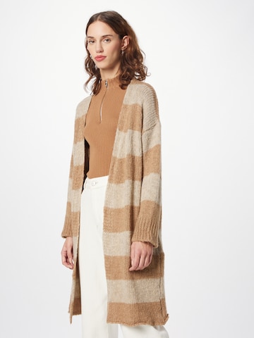 ZABAIONE Gebreid vest 'Jana' in Beige: voorkant