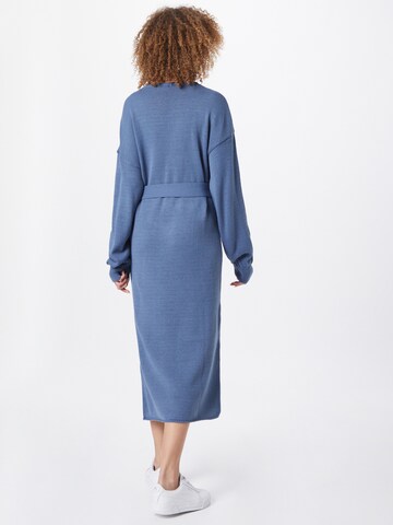 Robes en maille 'BILLIE & SUZIE' In The Style en bleu