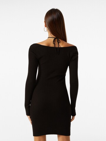 Rochie tricotat de la Bershka pe negru