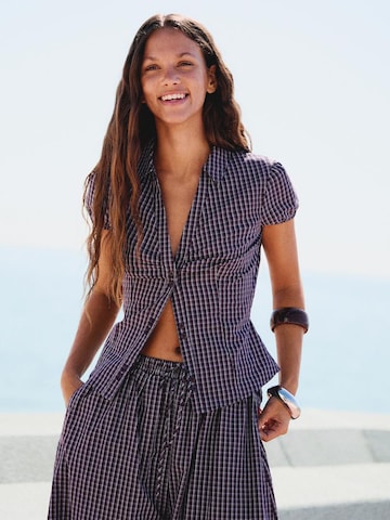 Camicia da donna di Bershka in rosso: frontale