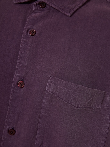 Funky Buddha Comfort Fit Hemd in Lila