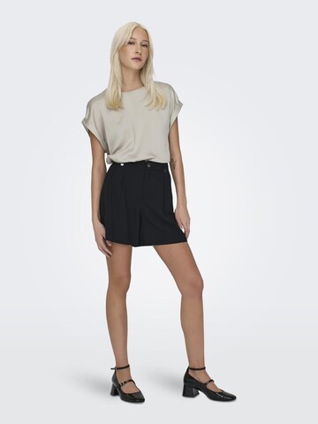 ONLY Regular Pleat-Front Pants 'Leila' in Black