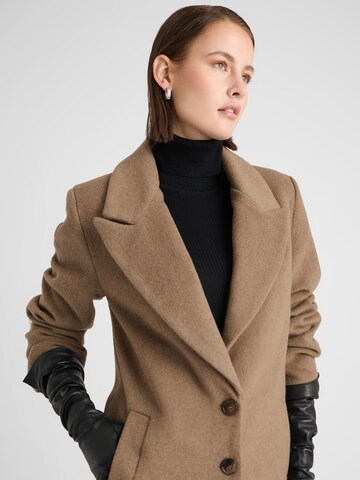 Guido Maria Kretschmer Women Between-seasons coat 'Esma' in Beige