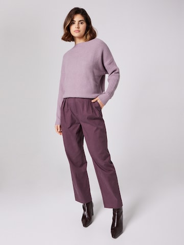 Guido Maria Kretschmer Women Loose fit Pleat-Front Pants 'Nadia' in Purple