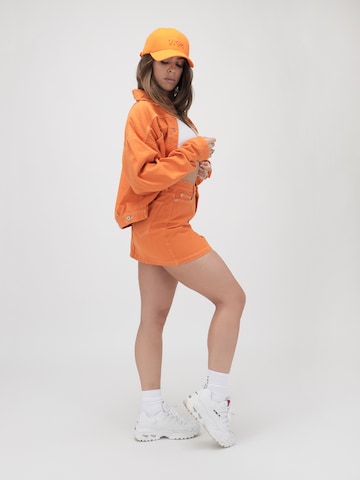 Casquette 'ED' ABOUT YOU x VIAM Studio en orange : devant