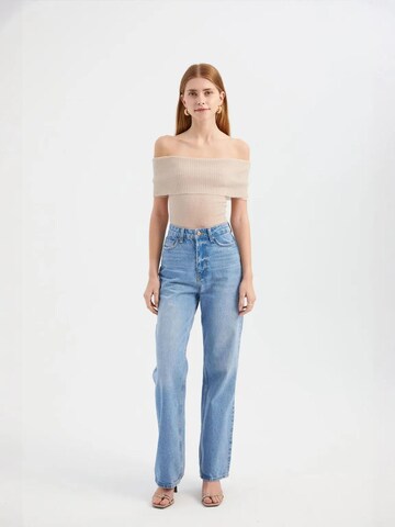 Hiccup Sweater in Beige