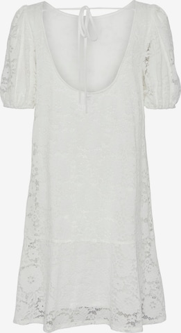 PIECES - Vestido 'LACE' en blanco