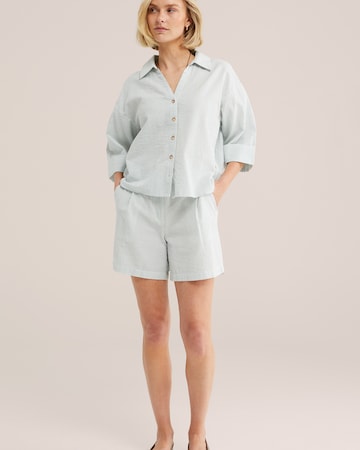 WE Fashion Široke hlačnice Hlače z naborki | modra barva