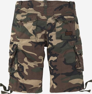 ALPHA INDUSTRIES Regular Shorts 'Jet' in Grün