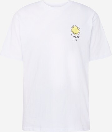 On Vacation Club Shirt in White: front