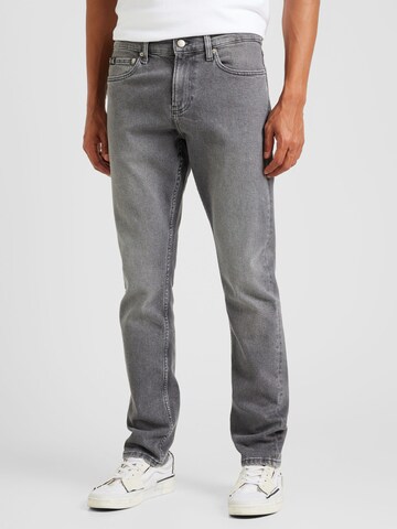 Calvin Klein Jeans Обычный Джинсы в Серый: спереди