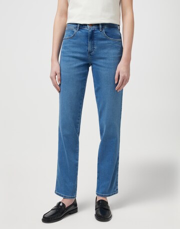 WRANGLER Regular Jeans in Blue: front