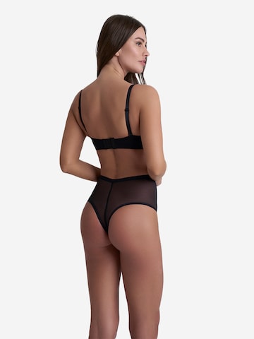 Bye Bra Shapingslip 'Forming Tulle Mid Waist Thong' in Zwart