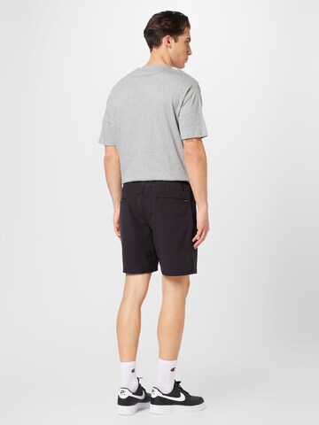 Volcom Regular Shorts 'UNDERSTONED' in Schwarz