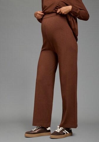 Neun Monate Regular Pyjamahose in Braun: Vorderseite