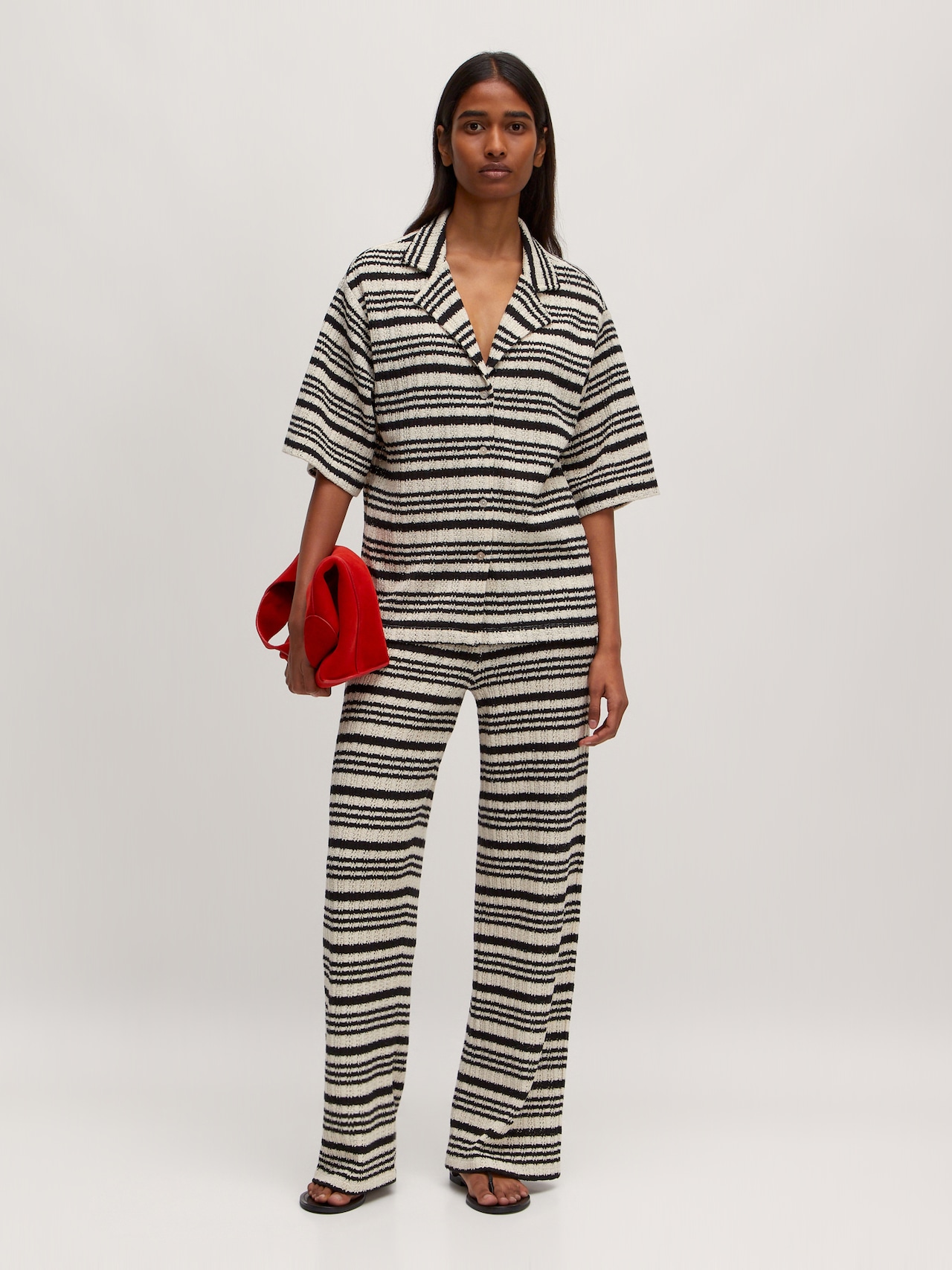 EDITED Pantalón 'Finn' negro