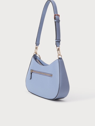 GUESS Наплечная сумка 'Noelle' в Синий