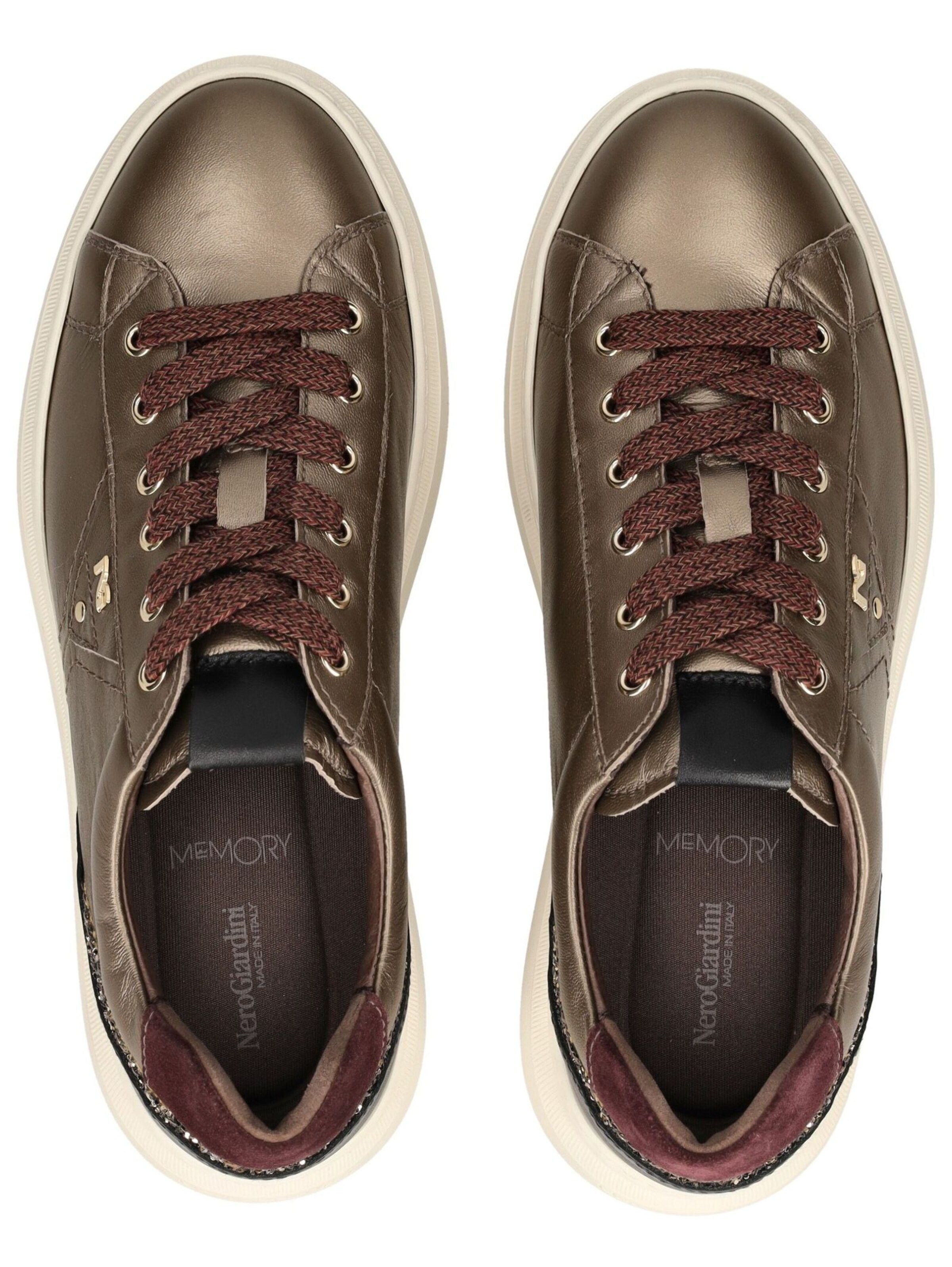Nero Giardini Sneakers in Brown
