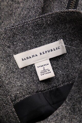 Banana Republic Skirt in XS in Grey