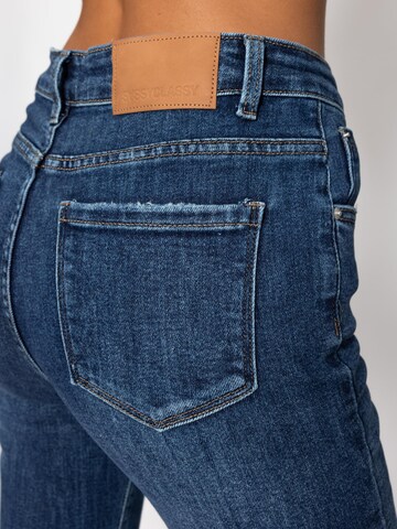 SASSYCLASSY Skinny Jeans in Blue