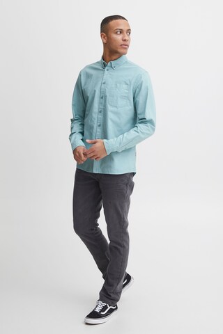 BLEND Regular Fit Langarmhemd Bhbugley Garment Dyed Oxford in Blau